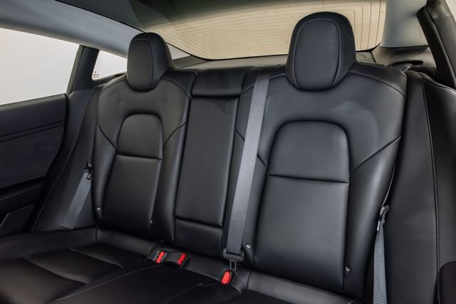 Used 2018 Tesla Model 3 Long Range RWD image 23
