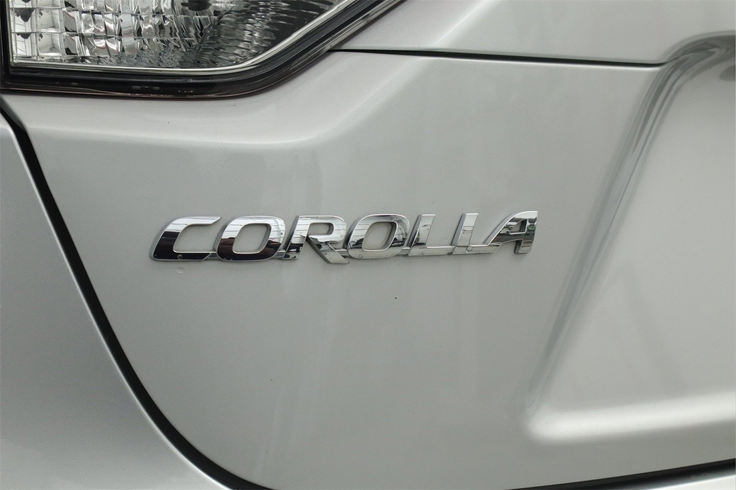 Used 2021 Toyota Corolla LE image 9