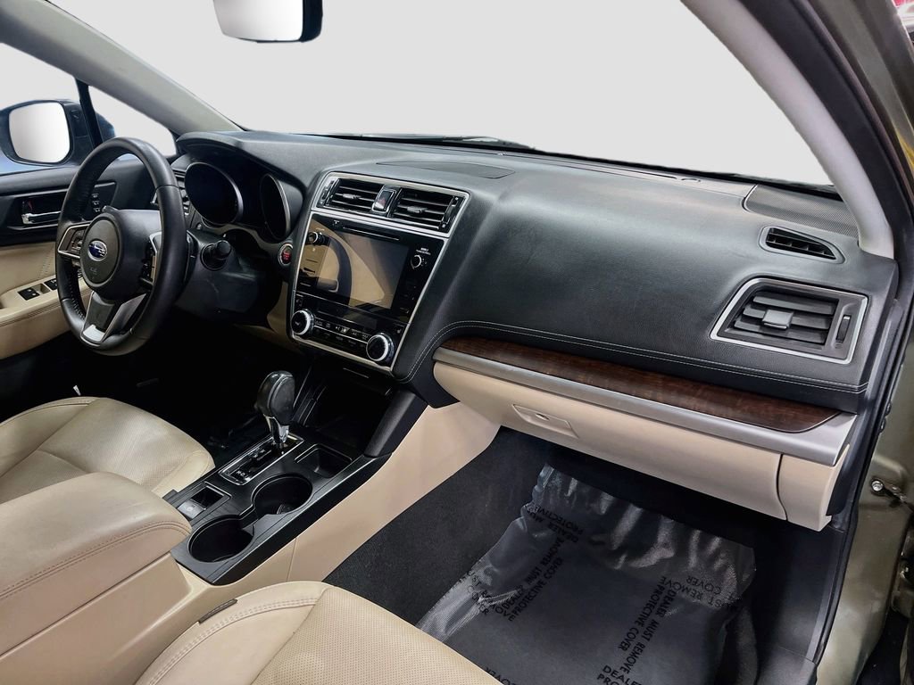 Used 2019 Subaru Outback 3.6R Limited w/ Popular Package #2 AWD/4WD image 31