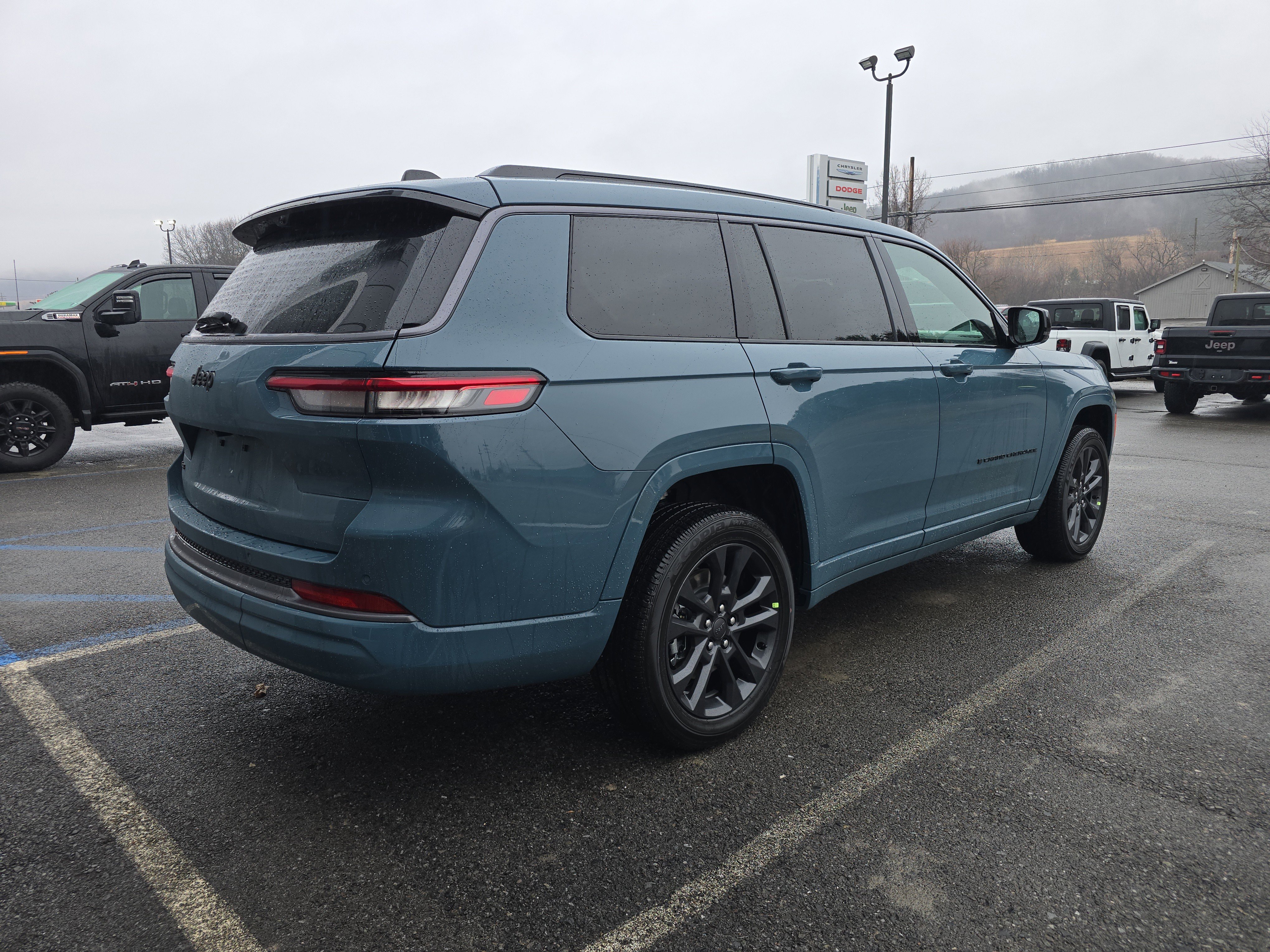 New 2026 Jeep Grand Cherokee L Limited image 3