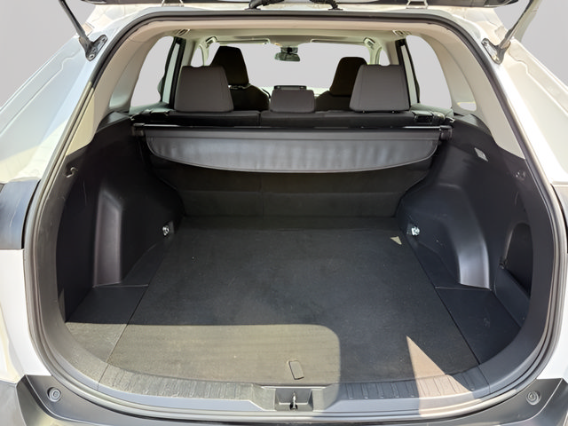 Used 2019 Toyota RAV4 XLE AWD/4WD image 28