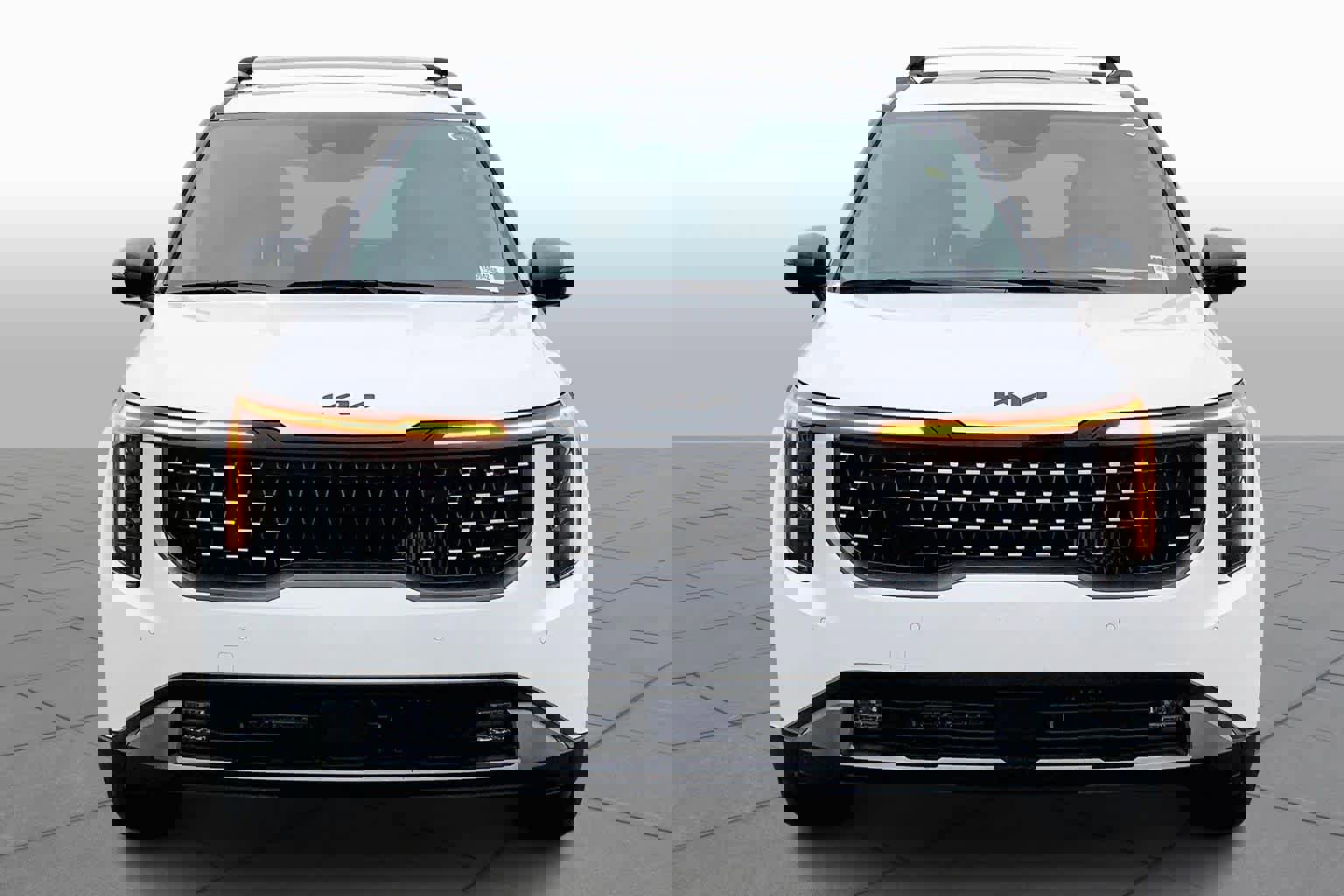 Used 2026 Kia Carnival SX w/ SX Dark Edition Package image 4