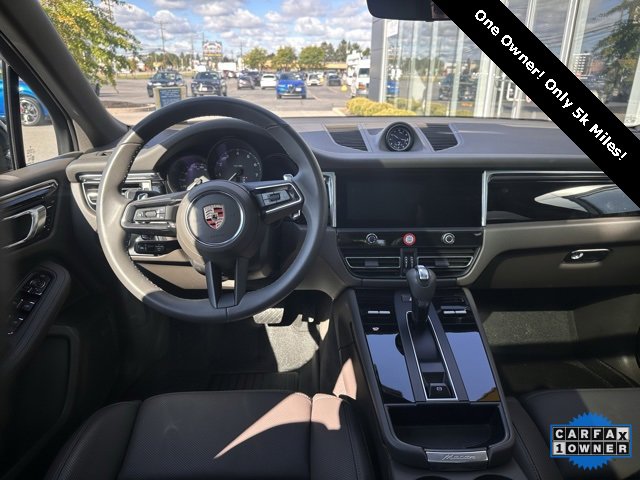 Used 2025 Porsche Macan w/ Premium Package Plus image 11