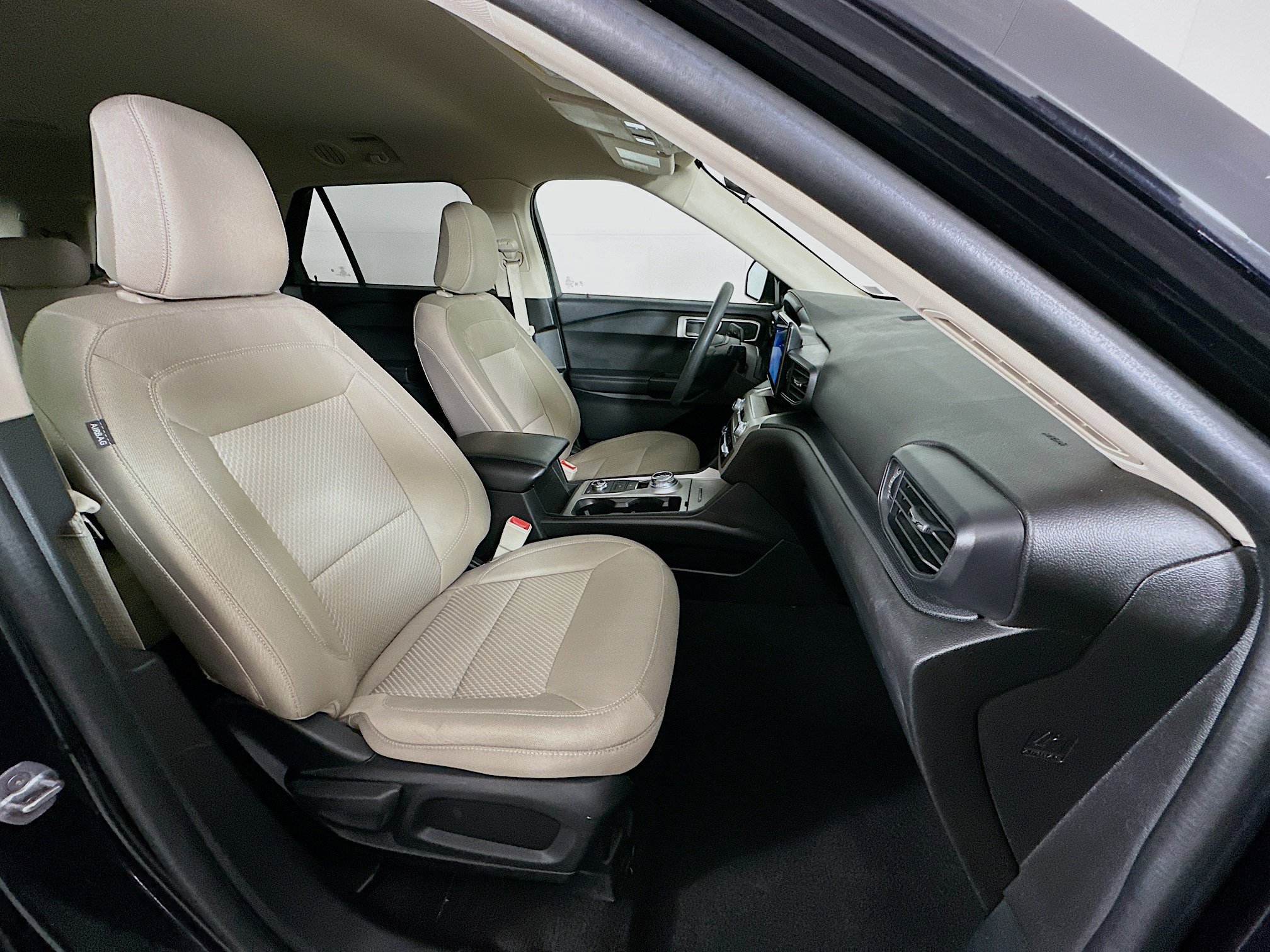 Used 2022 Ford Explorer 4WD image 32