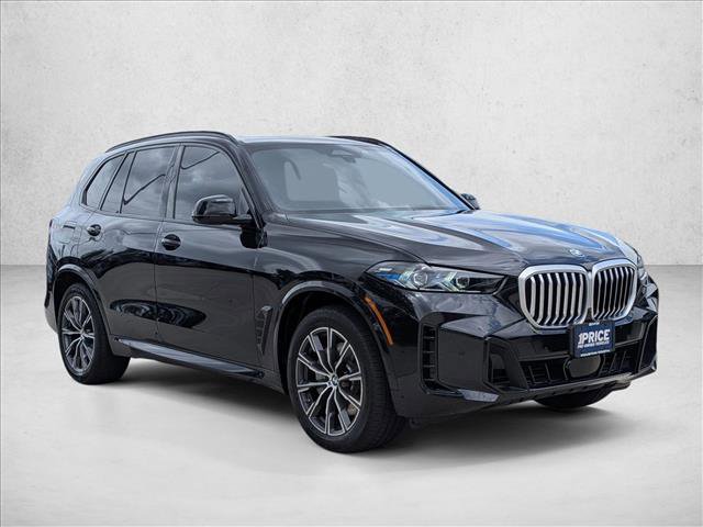Used 2026 BMW X5 xDrive50e w/ M Sport Package image 3