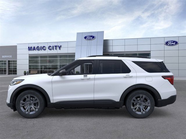 Used 2026 Ford Explorer Active w/ Active Comfort Package image 3