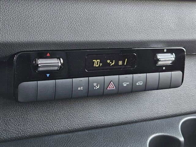 Used 2024 Mercedes-Benz Sprinter 2500 image 25