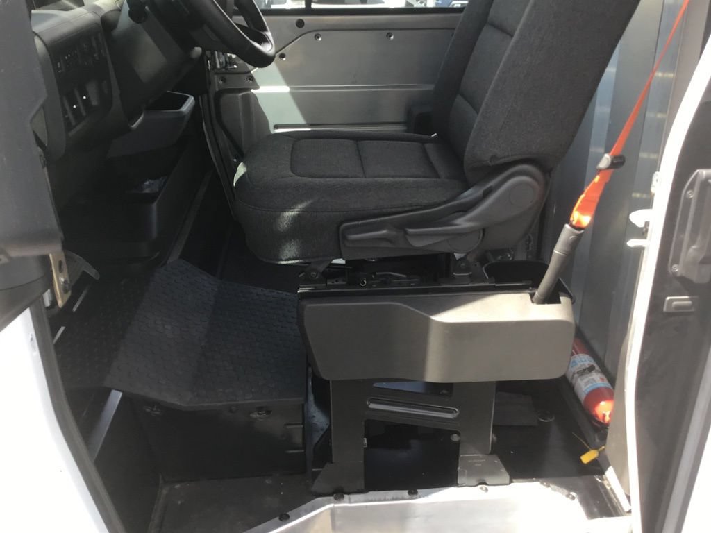 Used 2024 Chevrolet Brightdrop 600 w/ Commercial Equipment Package AWD/4WD image 6