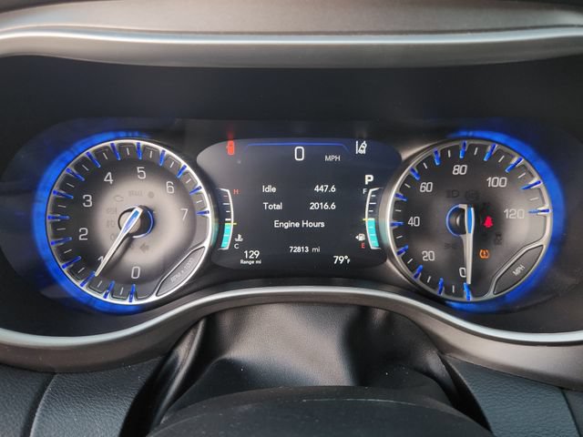 Used 2024 Chrysler Pacifica Touring-L FWD image 14
