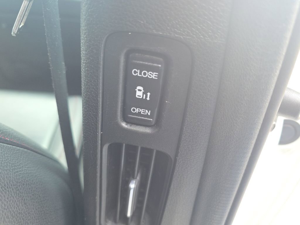 Used 2023 Honda Odyssey Sport image 40