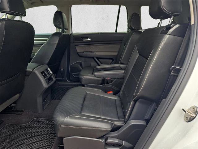 Used 2021 Volkswagen Atlas SE w/ Panoramic Sunroof Package FWD image 18