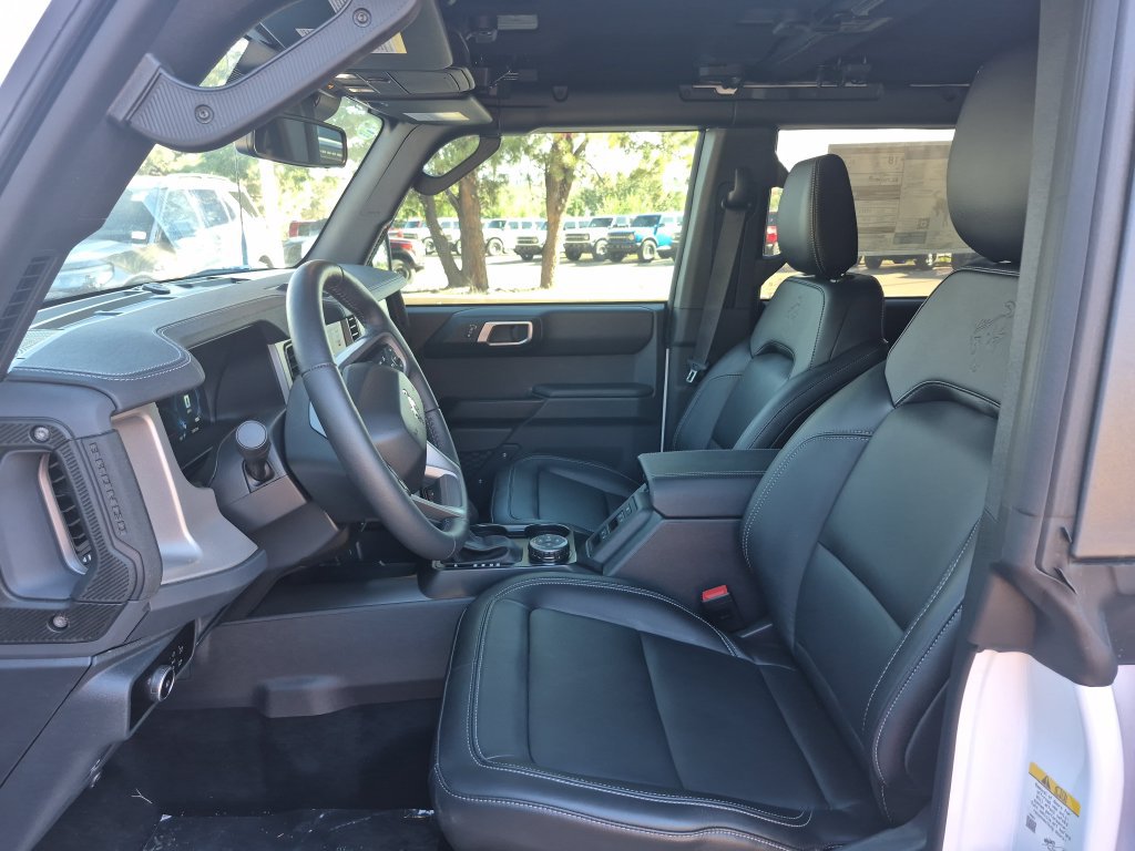 New 2026 Ford Bronco Outer Banks w/ Sasquatch Package AWD/4WD image 11