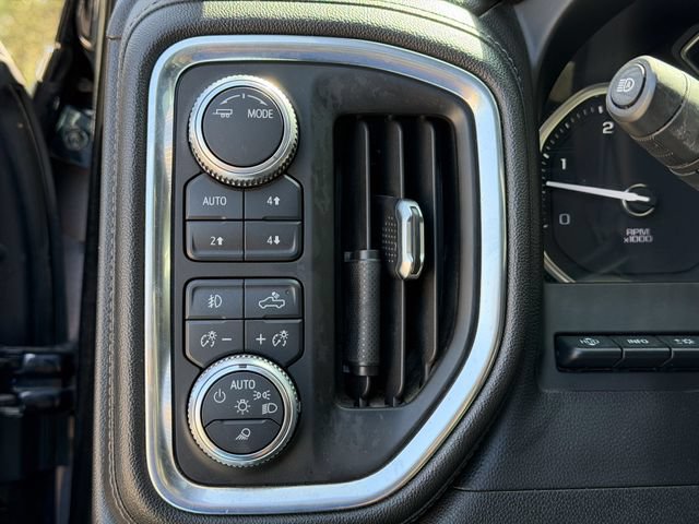 Used 2021 GMC Sierra 3500 Denali w/ Denali Black Diamond Edition AWD/4WD image 10