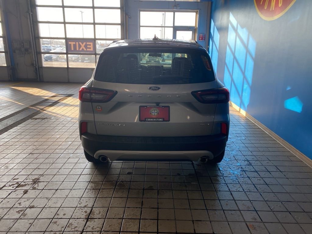 Used 2024 Ford Escape Platinum image 21