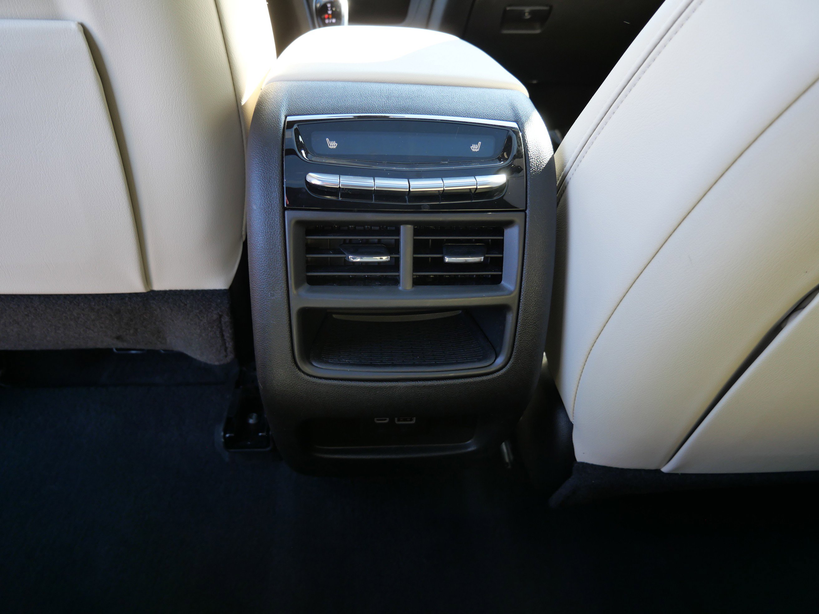 Used 2023 Cadillac XT5 Sportv w/ Technology Package AWD/4WD image 19