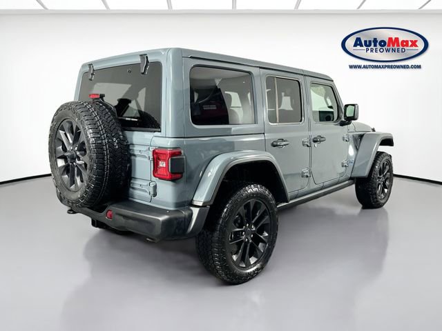 Used 2025 Jeep Wrangler Unlimited Sahara image 2
