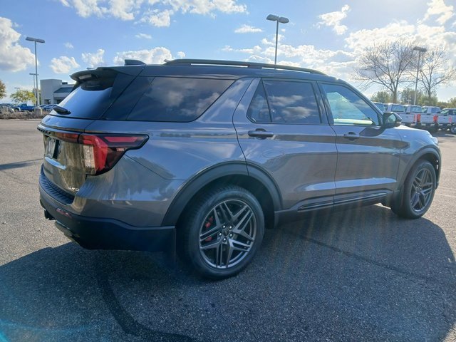 New 2025 Ford Explorer ST-Line w/ Premium Package image 7