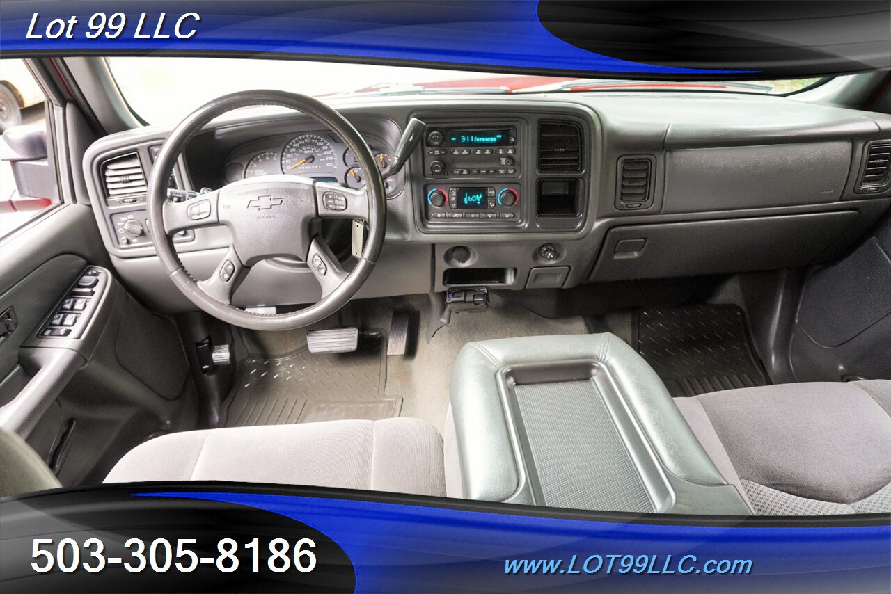 Used 2007 Chevrolet Silverado 2500 LT w/ Onstar Plus Package AWD/4WD image 2