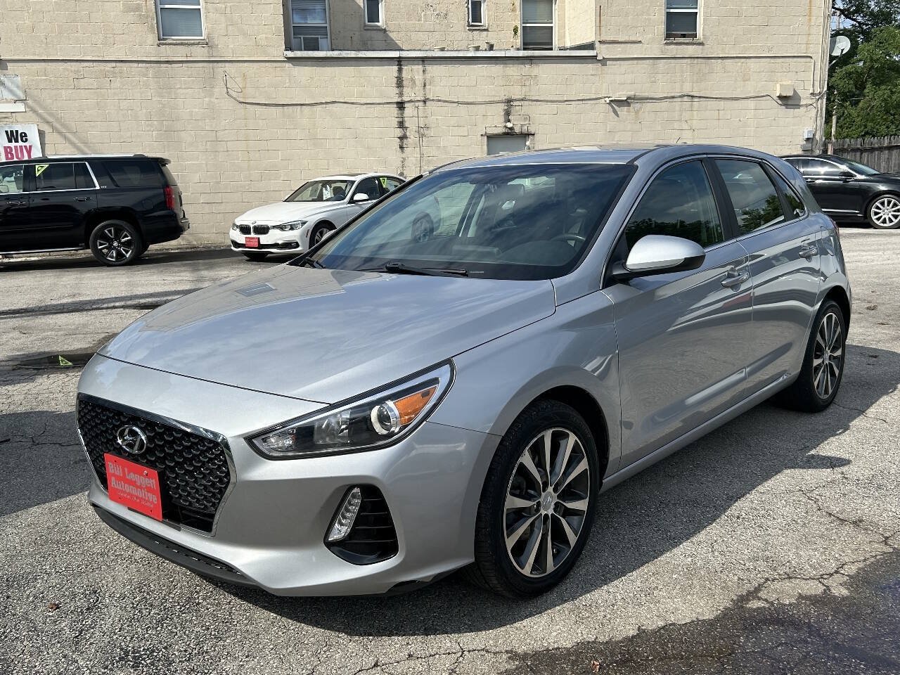 Used 2020 Hyundai Elantra GT FWD image 2