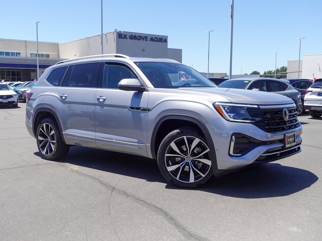 Used 2024 Volkswagen Atlas SEL Premium R-Line AWD/4WD image 5