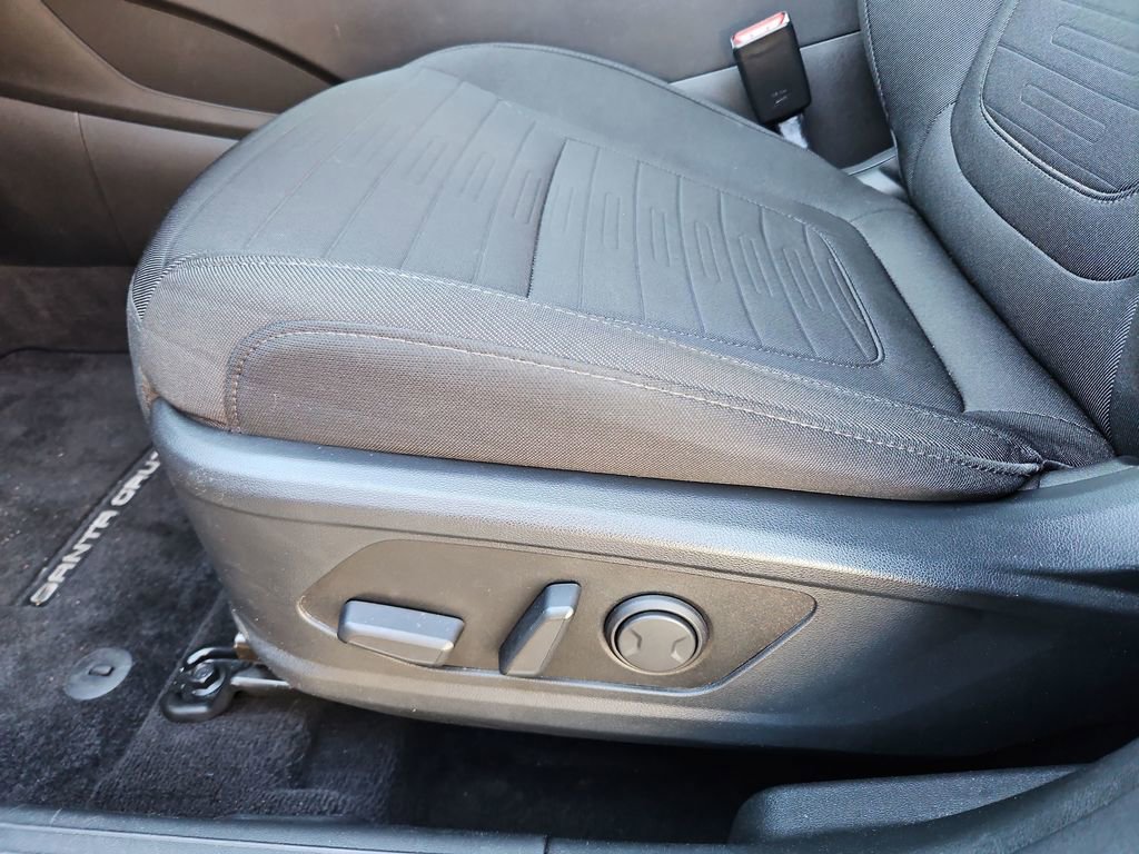 Used 2022 Hyundai Santa Cruz SEL Premium image 25