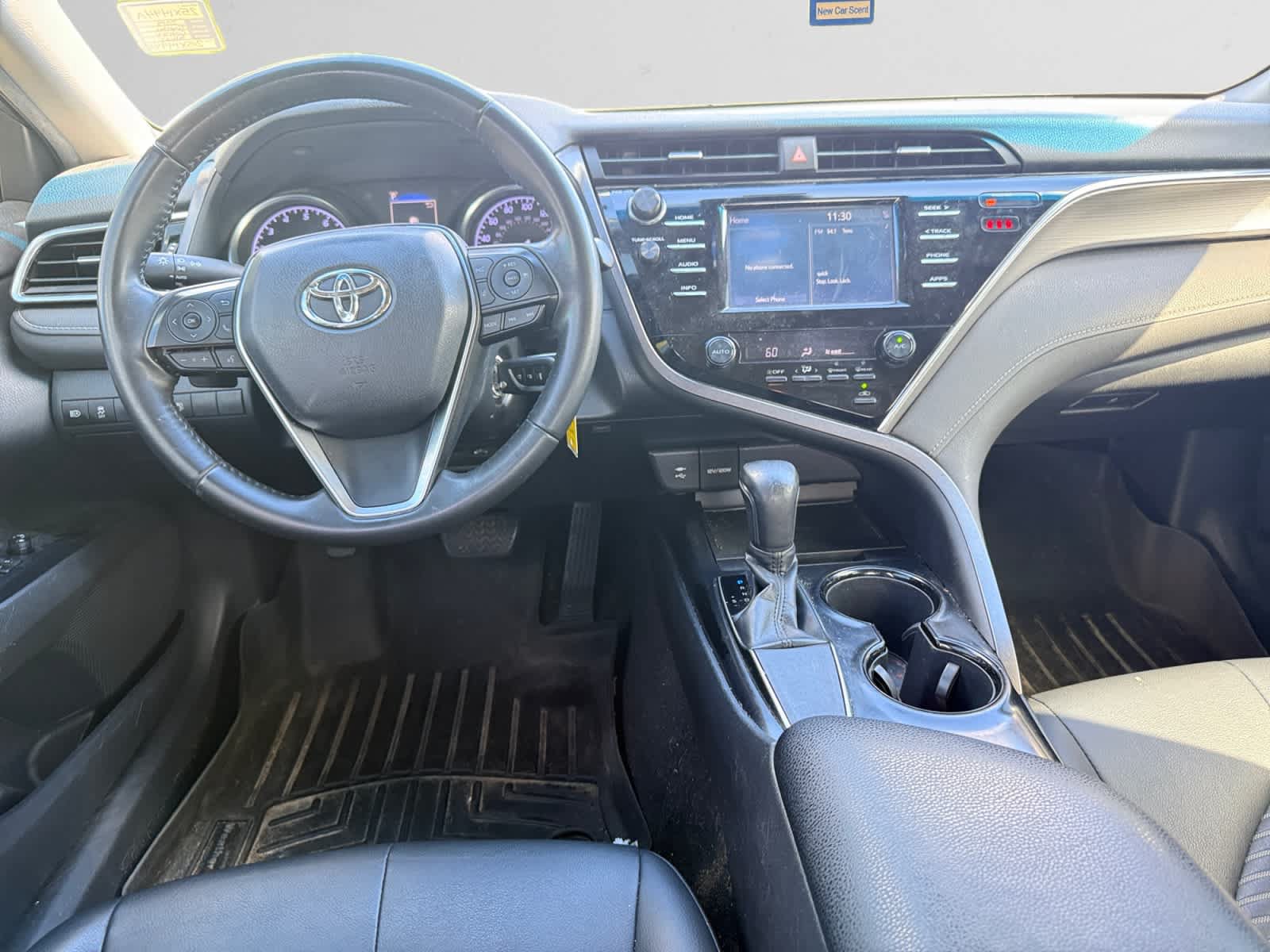 Used 2018 Toyota Camry SE FWD image 10