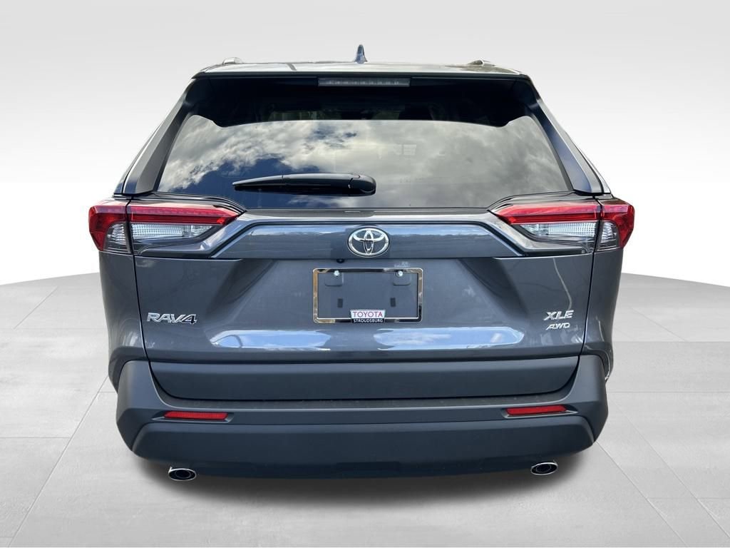 New 2025 Toyota RAV4 XLE image 4