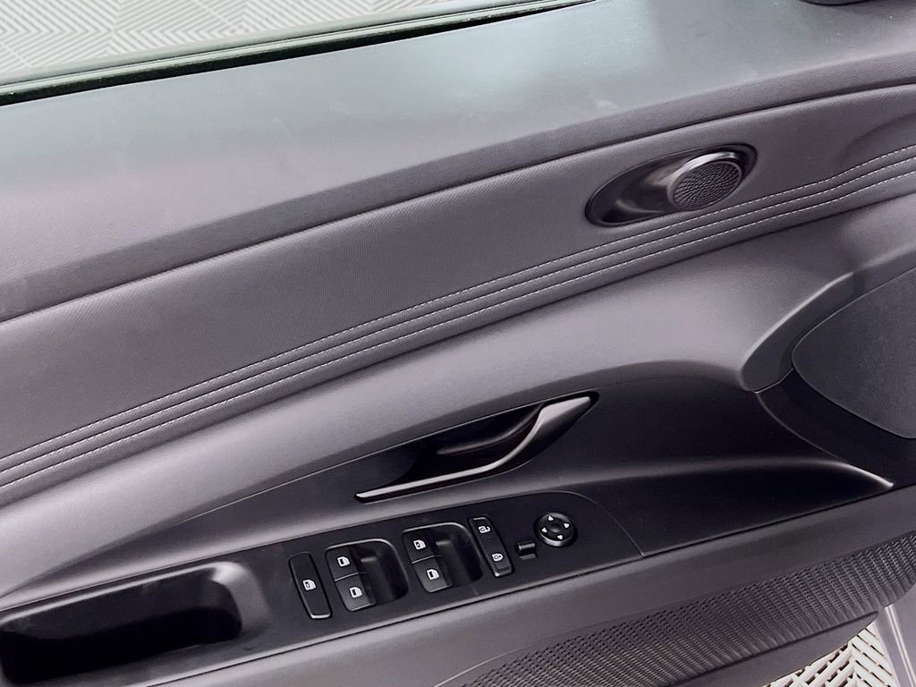 New 2025 Hyundai Elantra SEL w/ Cargo Package image 16