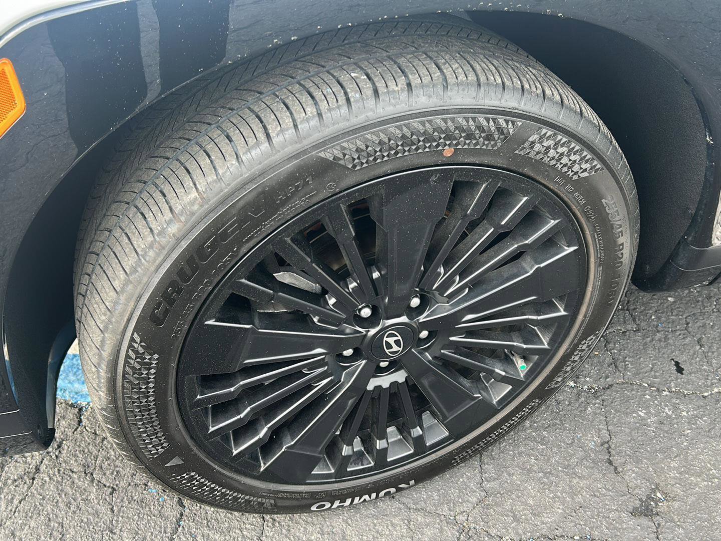 Certified 2025 Hyundai Santa Fe Calligraphy AWD/4WD image 3