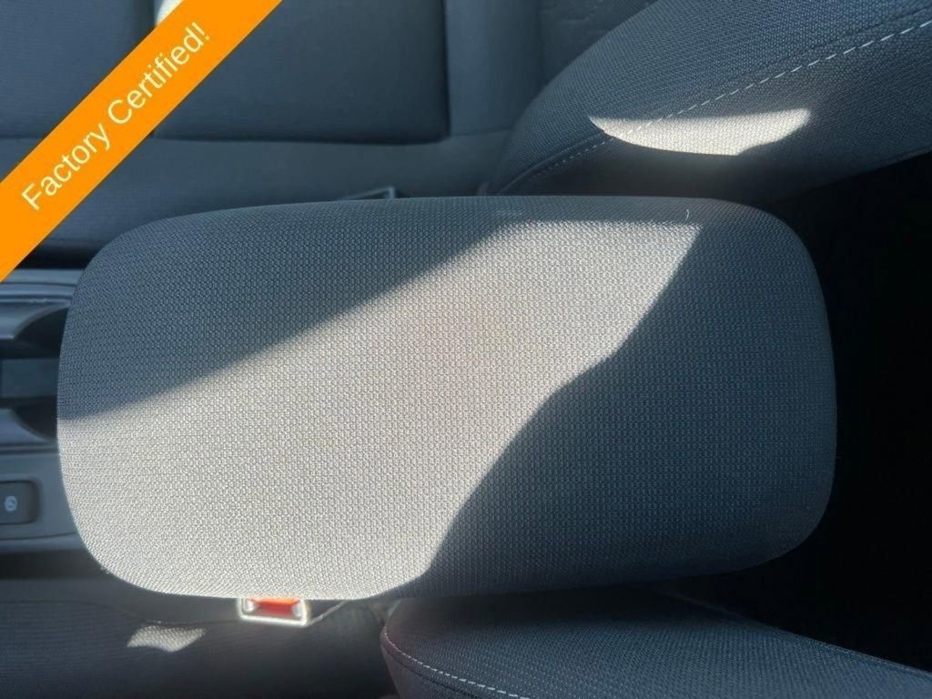 Used 2025 Toyota Corolla LE image 22