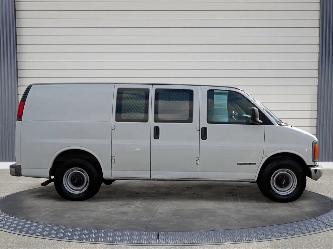 Used 1997 GMC Savana 2500 image 10