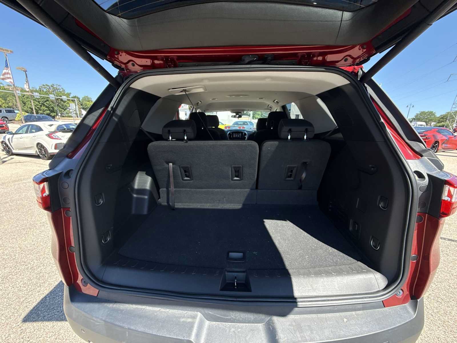 Certified 2018 Chevrolet Traverse LT FWD image 24