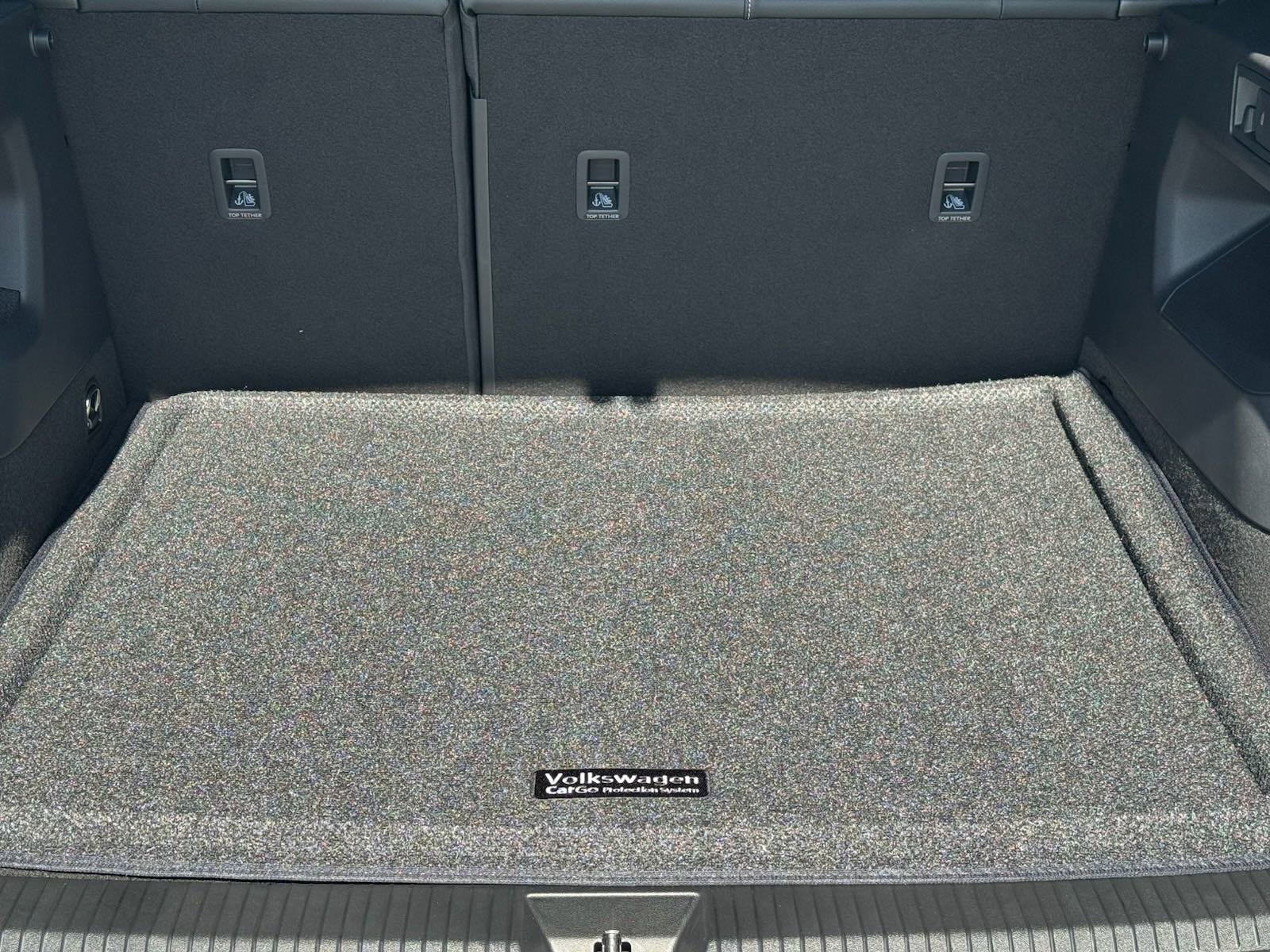 Certified 2026 Volkswagen Tiguan SE R-Line FWD image 48