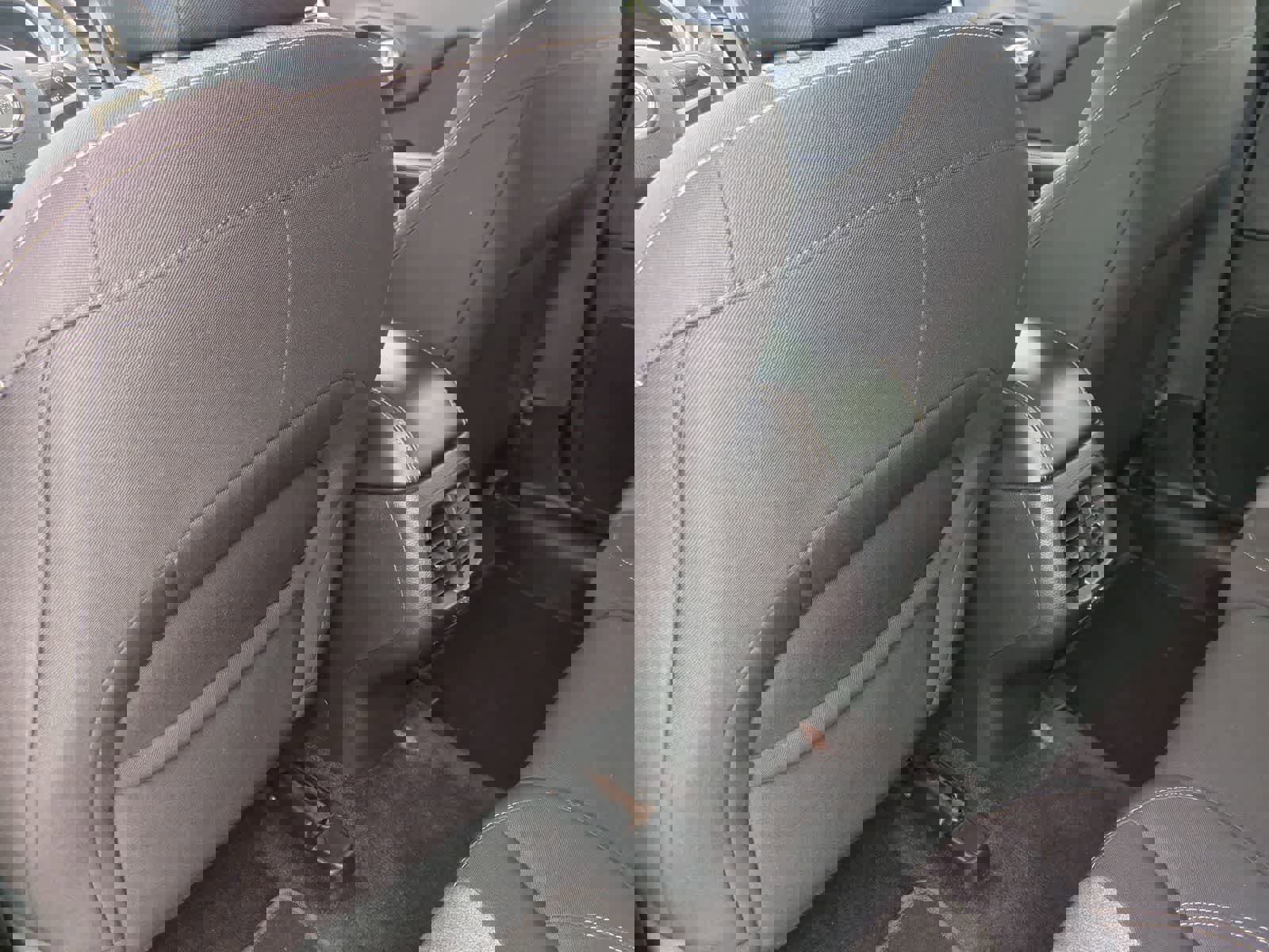 Used 2014 Jeep Cherokee Sport image 18