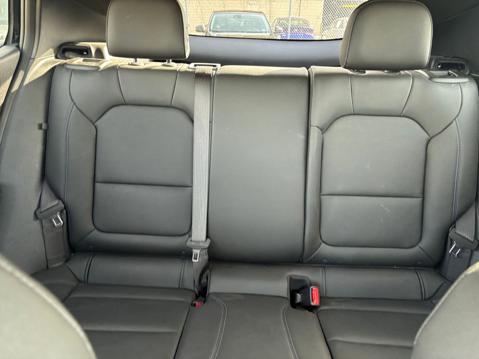 Used 2025 Buick Envista Sport Touring image 36