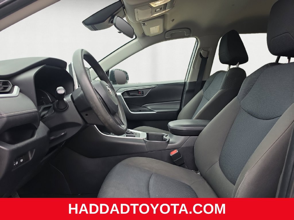 Used 2023 Toyota RAV4 LE AWD/4WD image 10