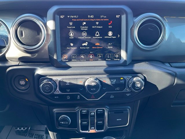 Used 2022 Jeep Wrangler Unlimited Sahara AWD/4WD image 32