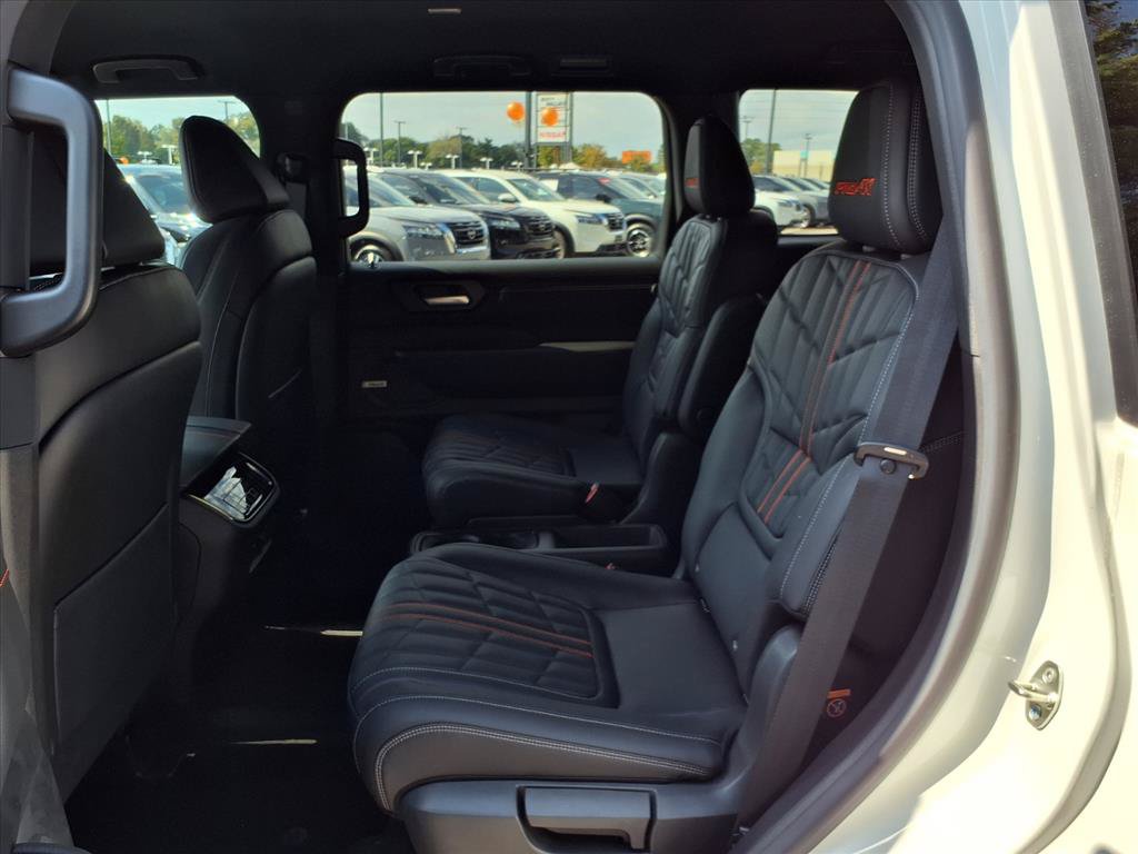 New 2026 Nissan Armada PRO-4X w/ Captain's Chari Seat Package AWD/4WD image 12