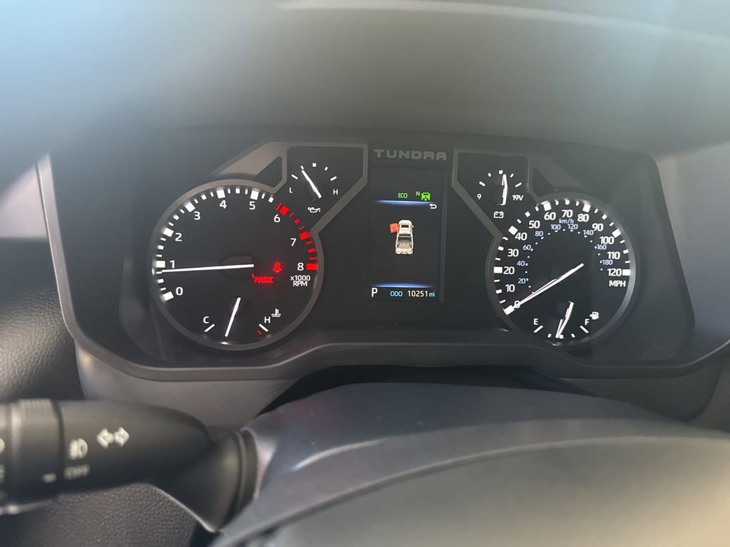 Used 2022 Toyota Tundra SR5 w/ SR5 Premium Package RWD image 10
