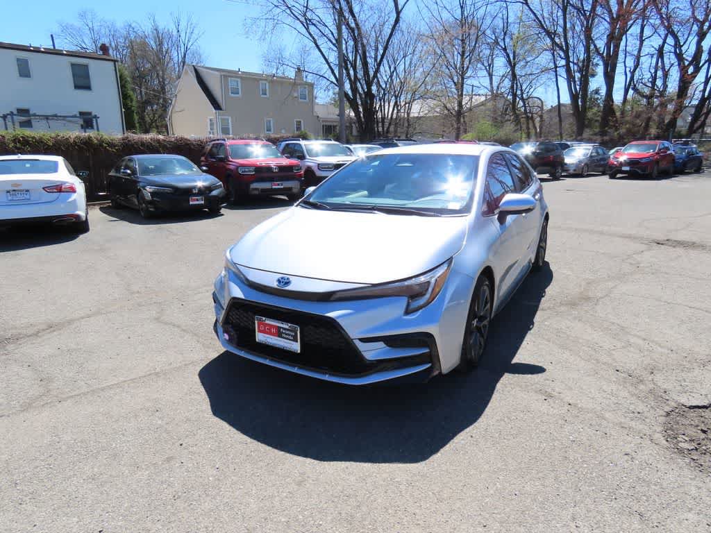 Used 2024 Toyota Corolla SE image 1