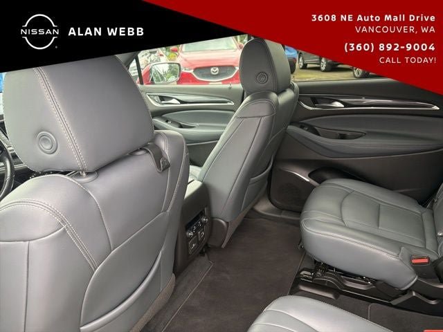 Used 2022 Buick Enclave Premium AWD/4WD image 27