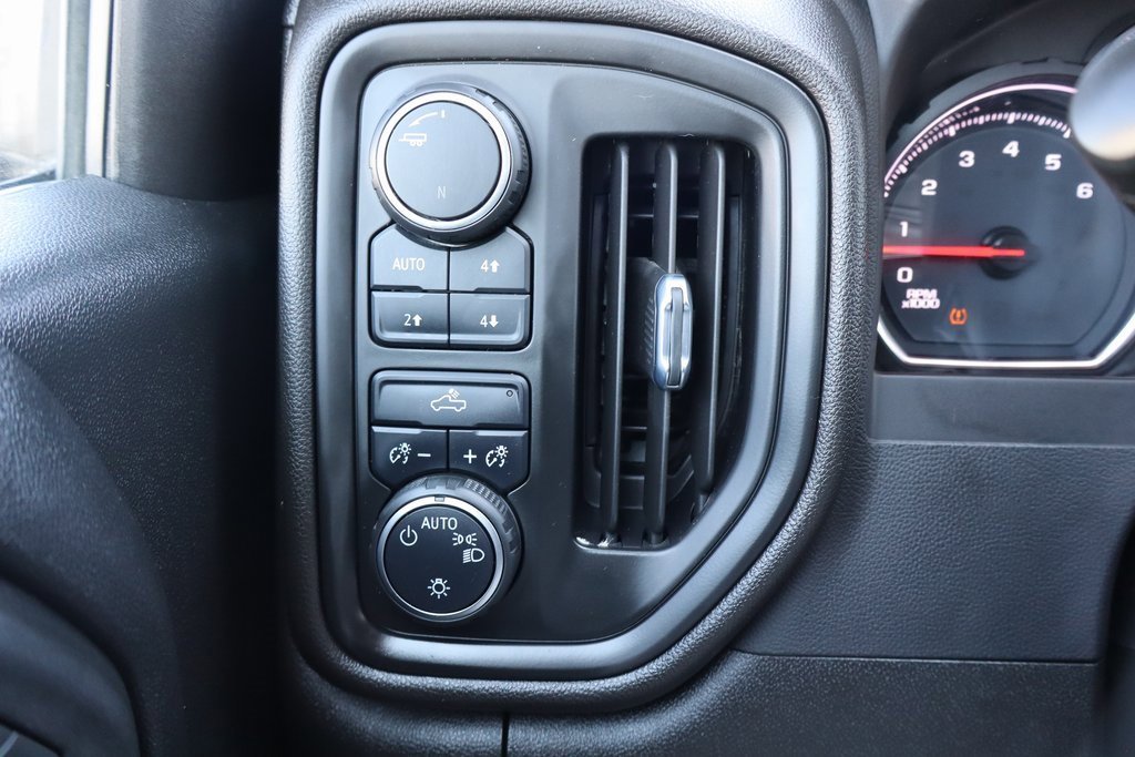 Used 2021 Chevrolet Silverado 1500 Custom Trail Boss w/ Safety Confidence Package image 7