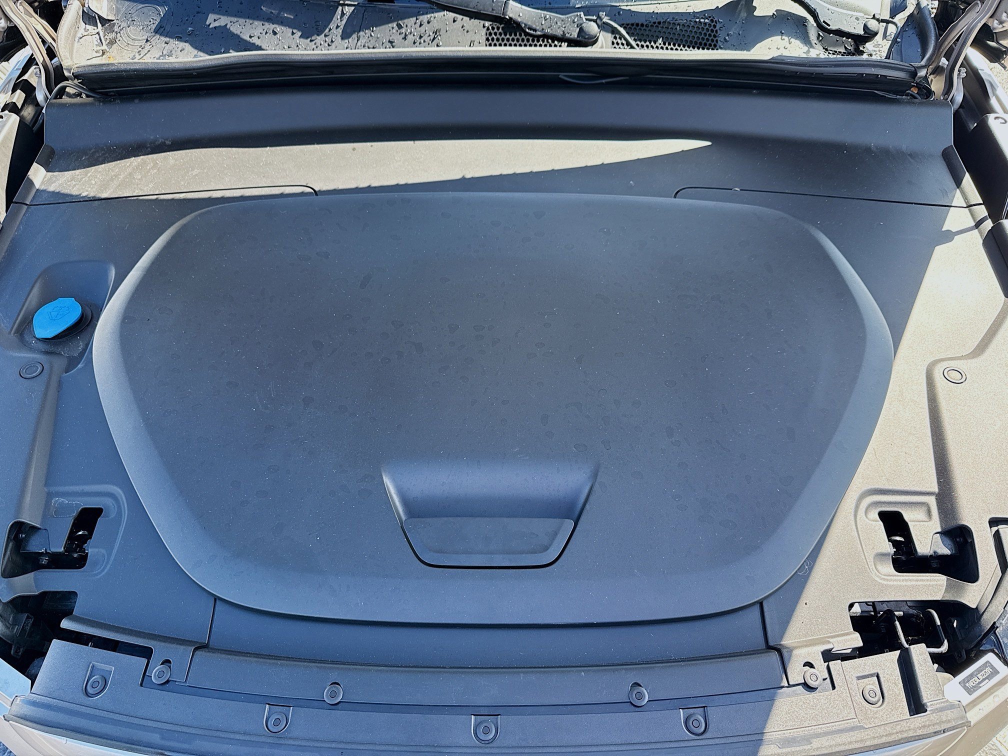 Used 2024 Volvo XC40 Recharge Plus w/ Protection Package Premier image 35