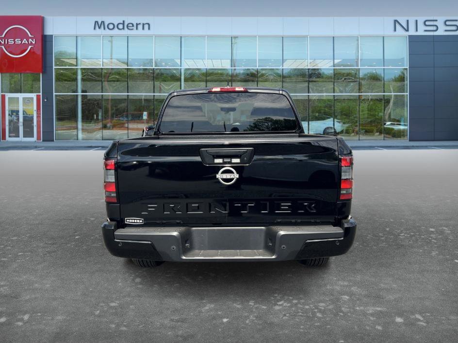 Certified 2025 Nissan Frontier SV image 6