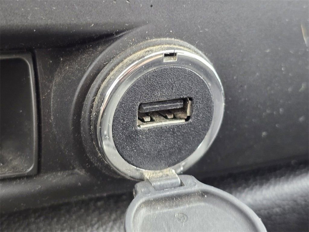 Used 2013 GMC Sierra 1500 SLE image 3