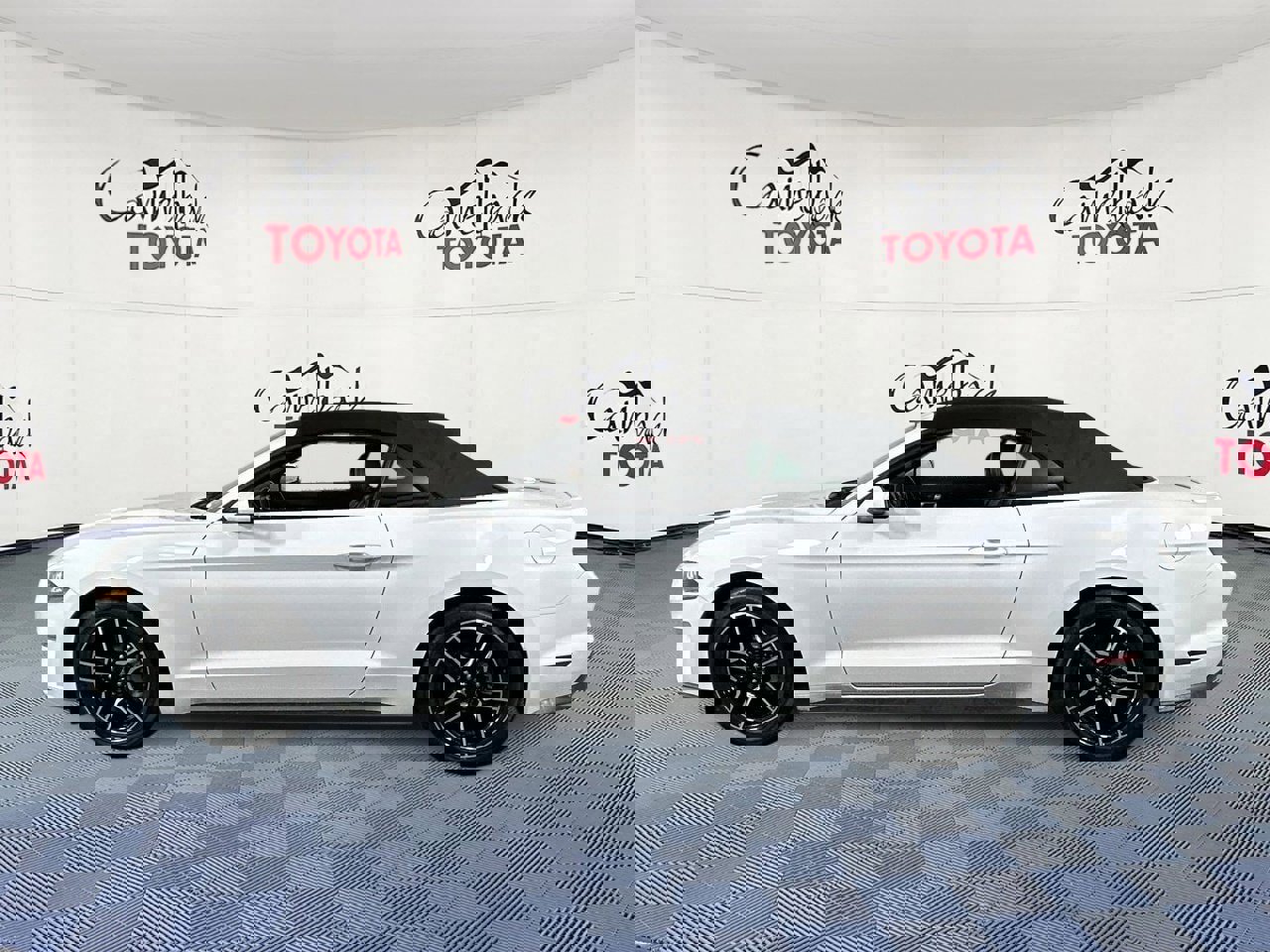 Used 2022 Ford Mustang Premium image 5