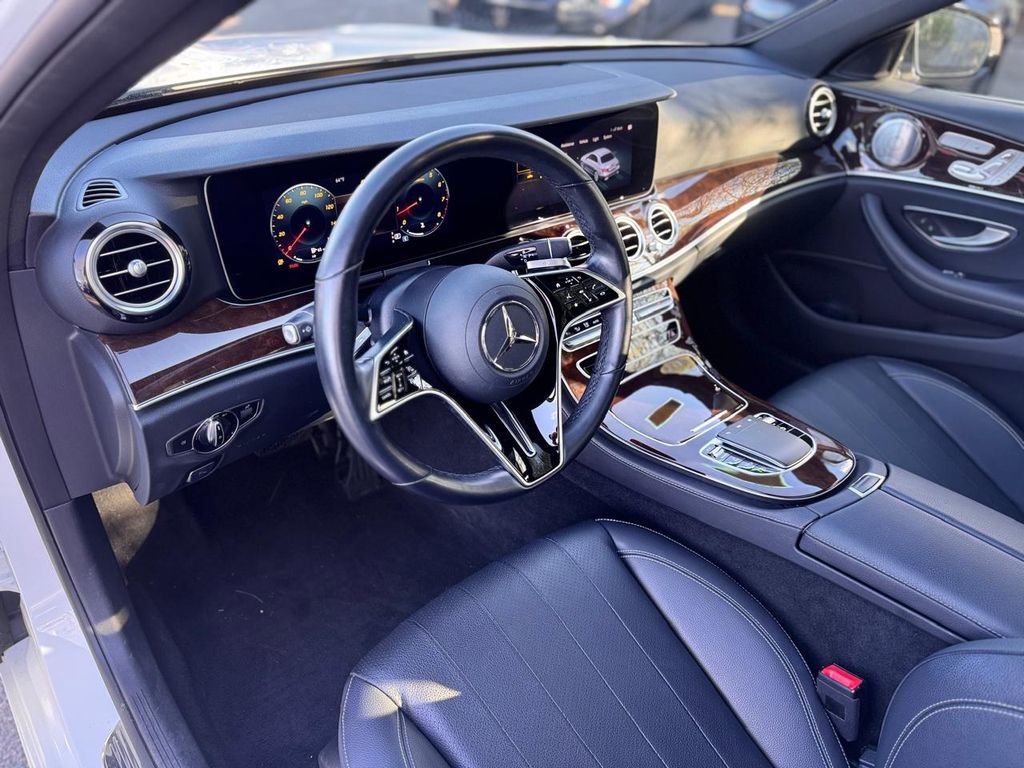 Used 2022 Mercedes-Benz E 350 4MATIC Sedan image 13