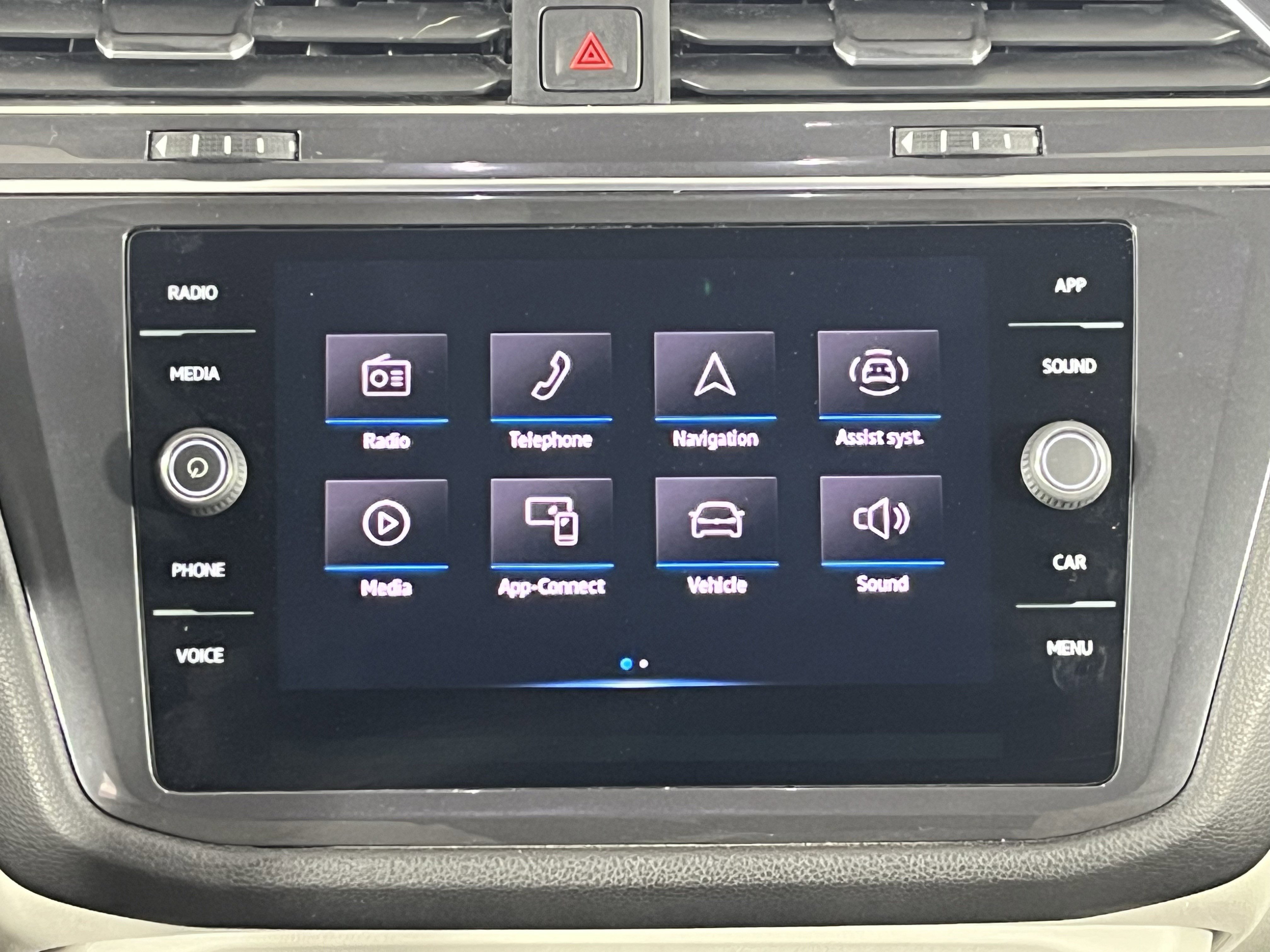 Certified 2022 Volkswagen Tiguan SE w/ Panoramic Sunroof Package image 14