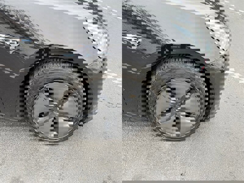 Used 2018 Tesla Model 3 Long Range image 10