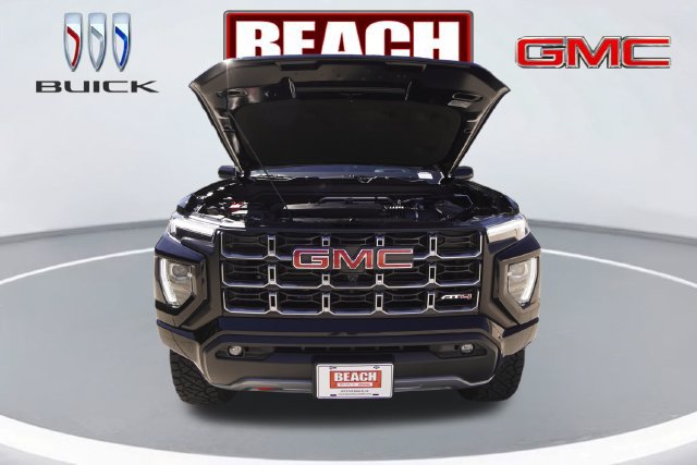Used 2026 GMC Canyon AT4 w/ Technology Plus Package AWD/4WD image 9